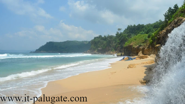 Keindahan Wisata Pantai Pacar Tulungagung
